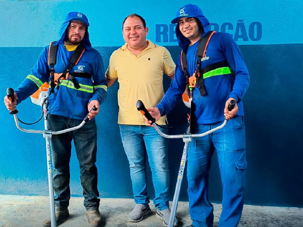 SUOSU de Santana do Acaraú reforça frota com aquisição de duas máquinas roçadeiras