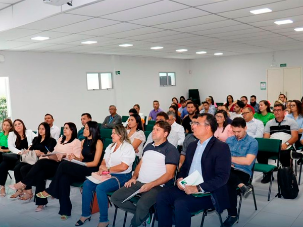 SDRMA de Santana do Acaraú participa de seminário com o tema Gestão Consorciada realizado pela Aprece